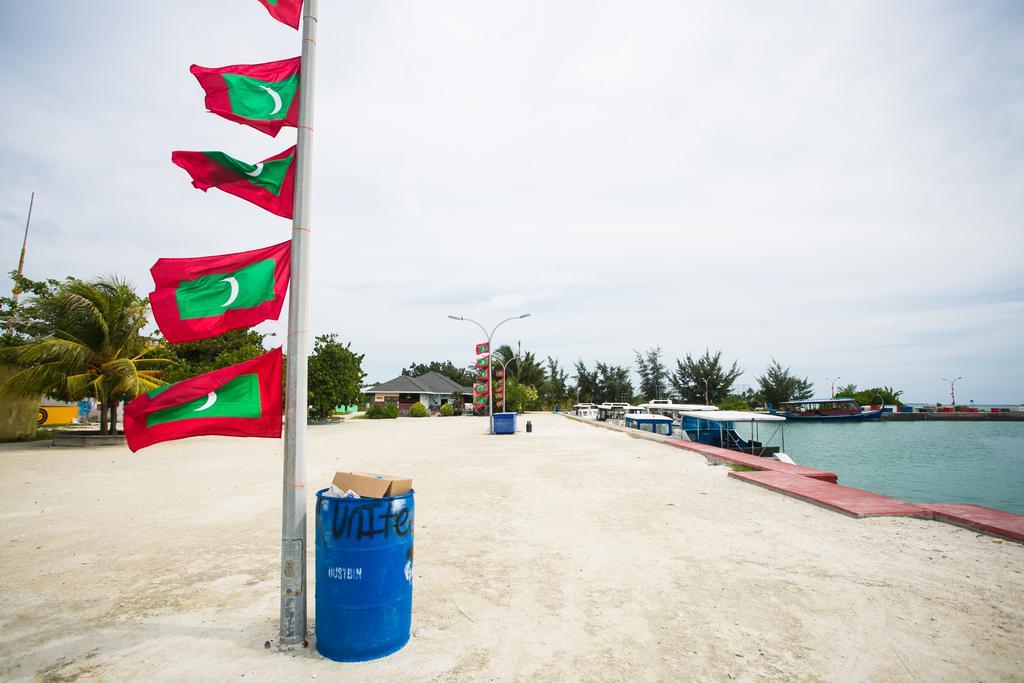 Maldives Seashine Hotel Huraa Exterior photo